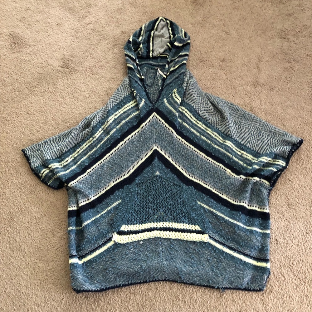 Free people poncho